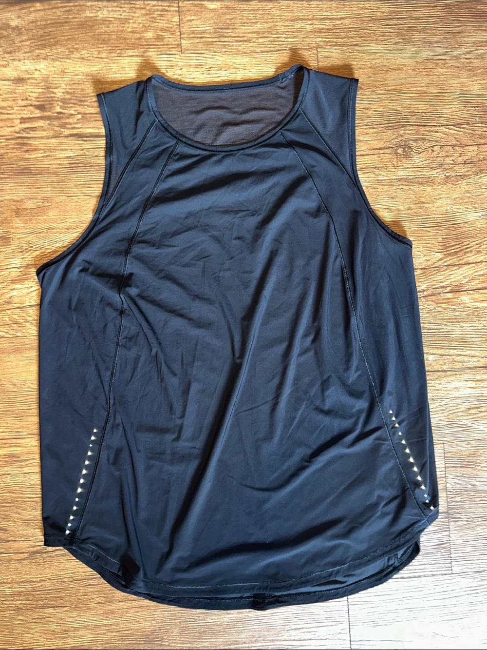Lululemon Sculpt Tank *Reflective
Detail Size 12